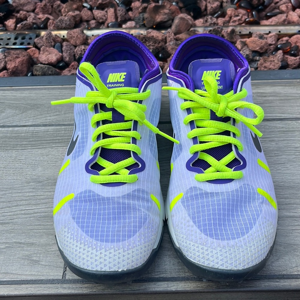 NIKE Women’s Lunar Element Trainers (Size 6)